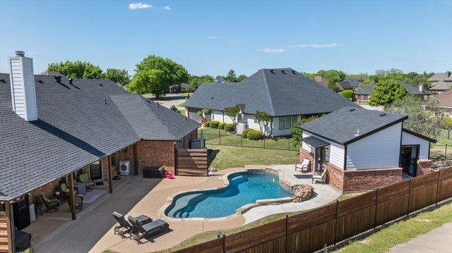 6300 Bellevue Court, Granbury, TX 76049