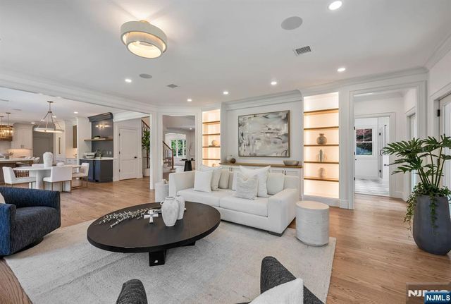 91 Brookside Road, Ramsey, NJ 07446