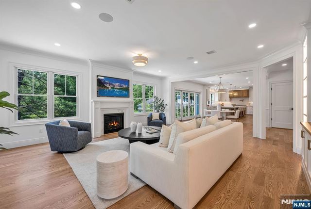 91 Brookside Road, Ramsey, NJ 07446