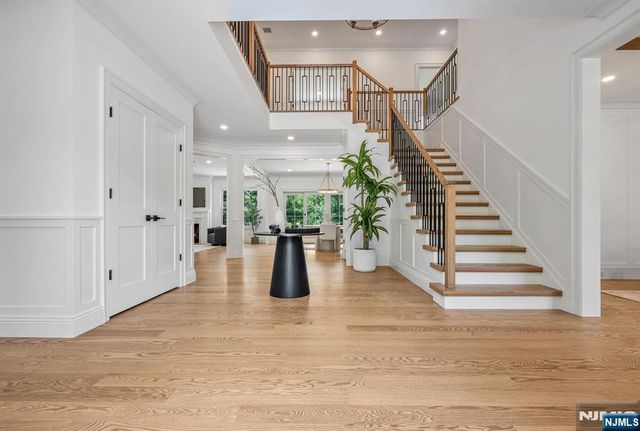 91 Brookside Road, Ramsey, NJ 07446