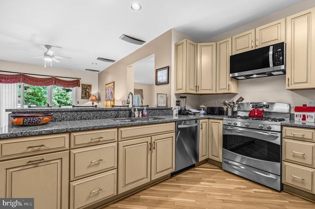 5177 HARPERS FARM RD, Columbia, MD 21044