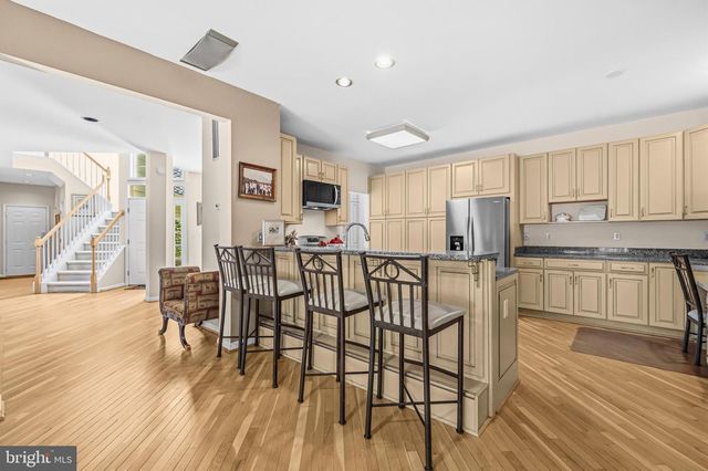 5177 HARPERS FARM RD, Columbia, MD 21044