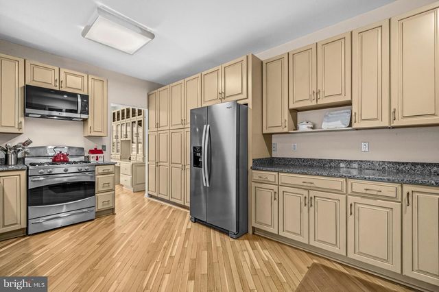5177 HARPERS FARM RD, Columbia, MD 21044