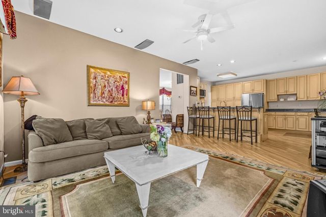 5177 HARPERS FARM RD, Columbia, MD 21044