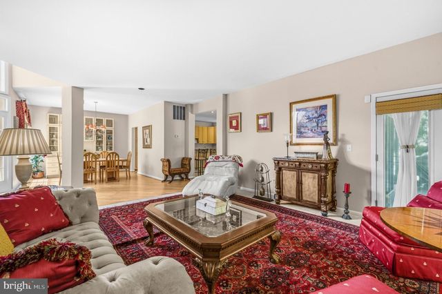 5177 HARPERS FARM RD, Columbia, MD 21044