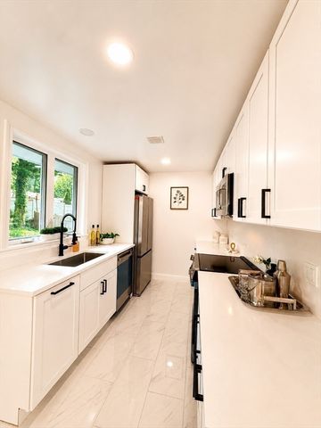 3 Bradford Road, Lynn, MA 01904