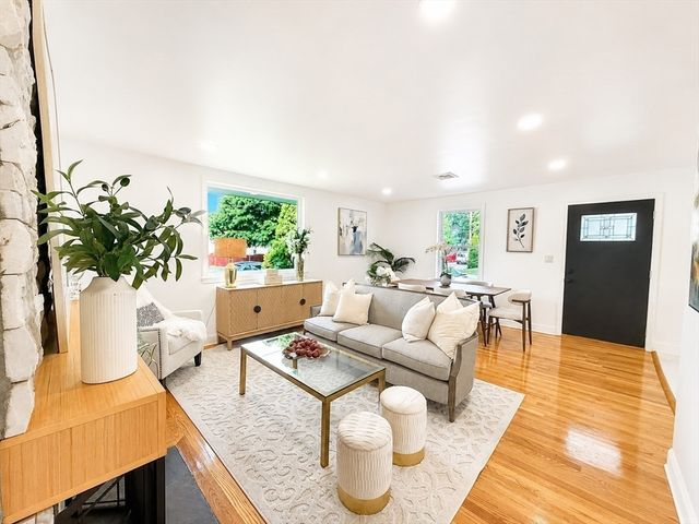3 Bradford Road, Lynn, MA 01904