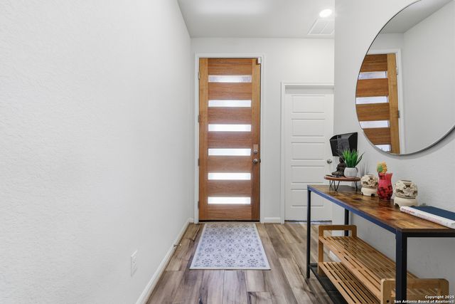 1308 Lydian Broom, San Antonio, TX 78245