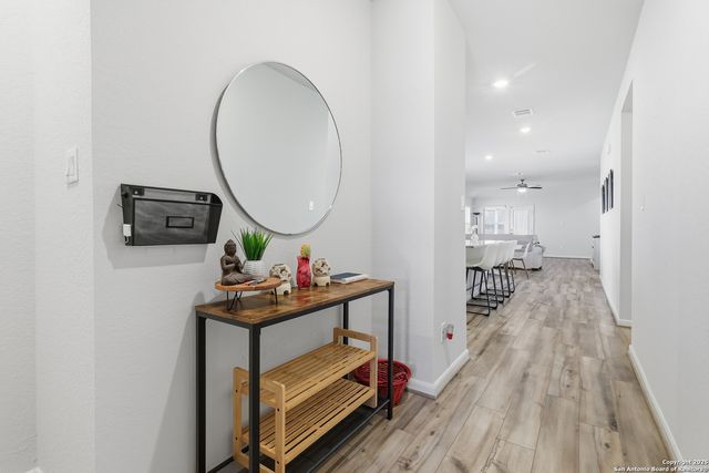 1308 Lydian Broom, San Antonio, TX 78245