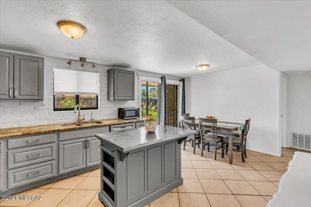 4340 S Evergreen Avenue, Tucson, AZ 85730