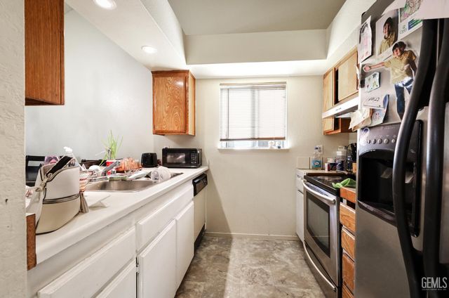 3801 Cypress Glen Boulevard, Bakersfield, CA 93309