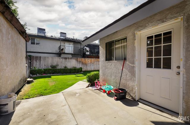 3801 Cypress Glen Boulevard, Bakersfield, CA 93309