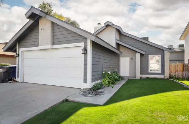 3801 Cypress Glen Boulevard, Bakersfield, CA 93309