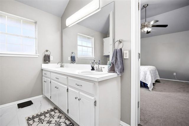 321 W 7th Street, Edmond, OK 73003