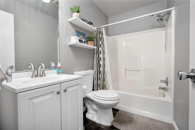 321 W 7th Street, Edmond, OK 73003