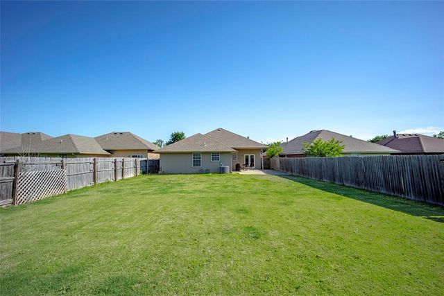 321 W 7th Street, Edmond, OK 73003