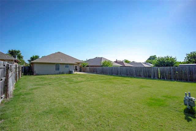 321 W 7th Street, Edmond, OK 73003