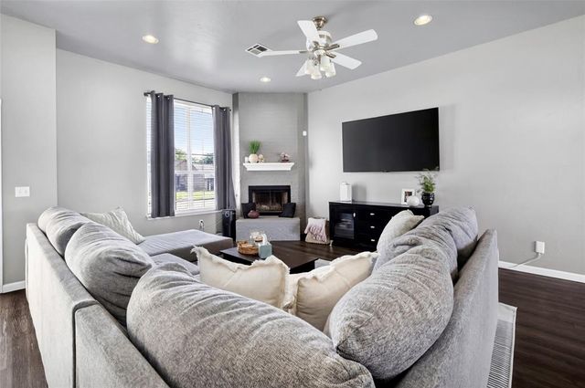 321 W 7th Street, Edmond, OK 73003