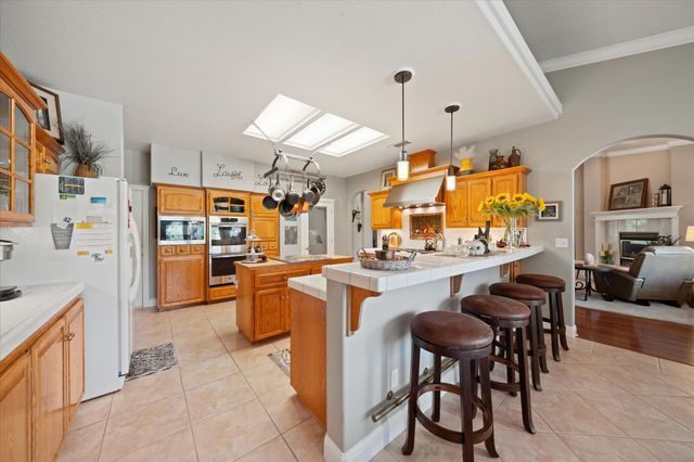 1495 Spanish Bay Drive, Redding, CA 96003