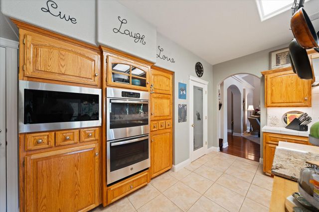 1495 Spanish Bay Drive, Redding, CA 96003