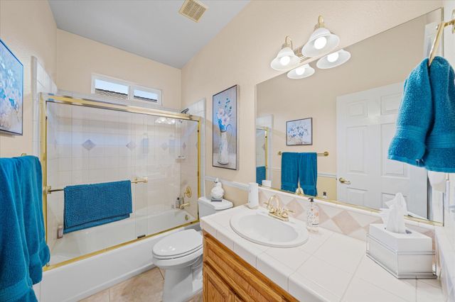 1495 Spanish Bay Drive, Redding, CA 96003