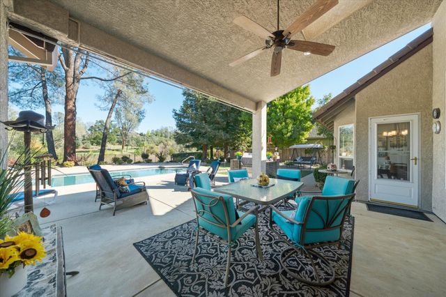 1495 Spanish Bay Drive, Redding, CA 96003