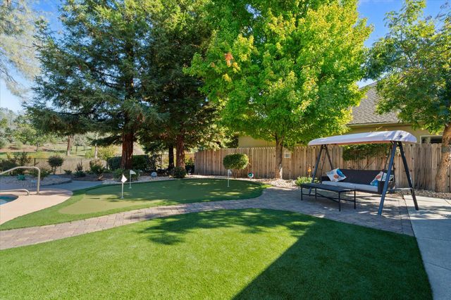 1495 Spanish Bay Drive, Redding, CA 96003