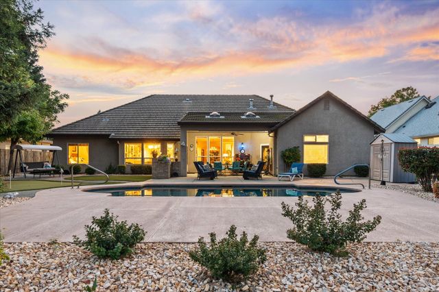 1495 Spanish Bay Drive, Redding, CA 96003