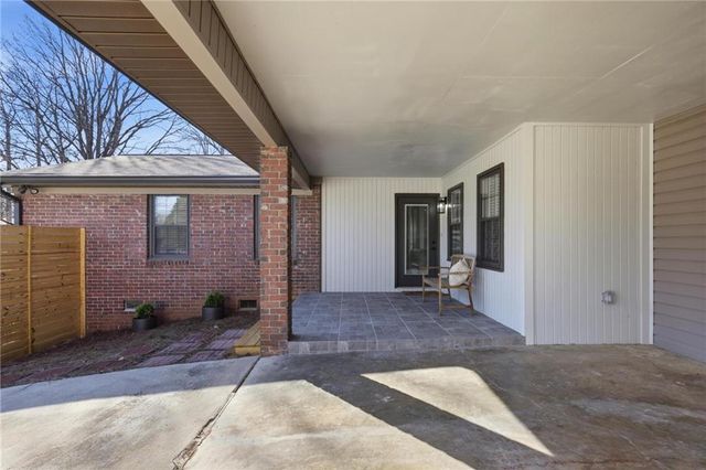 2870 Old Carriage SW Drive, Marietta, GA 30060