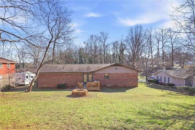 2870 Old Carriage SW Drive, Marietta, GA 30060