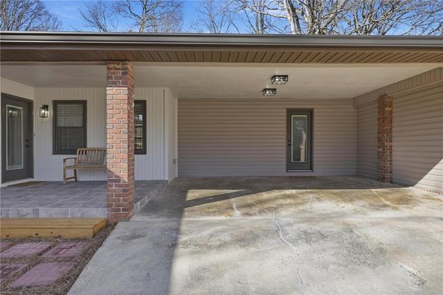 2870 Old Carriage SW Drive, Marietta, GA 30060