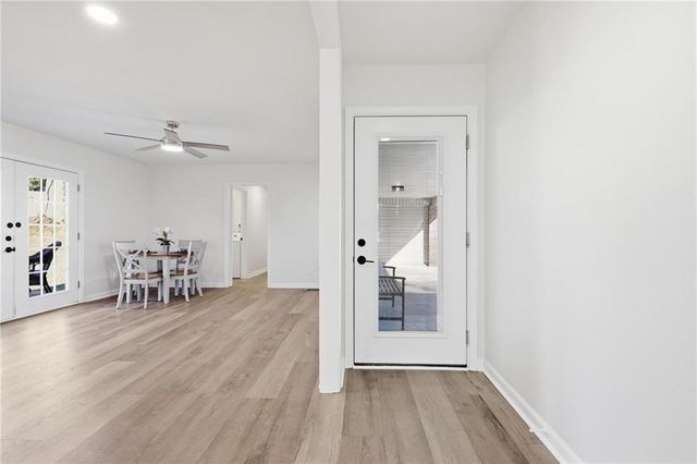 2870 Old Carriage SW Drive, Marietta, GA 30060