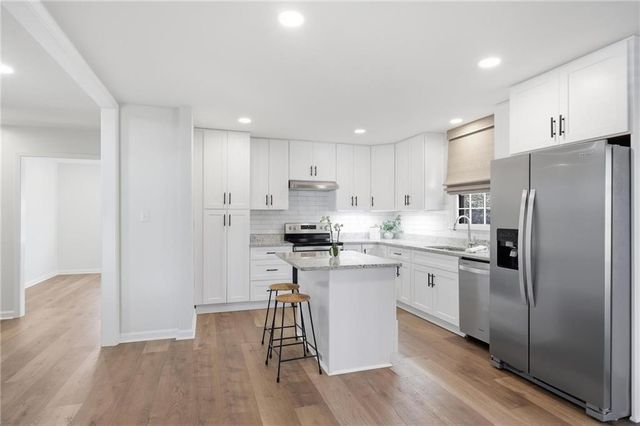 2870 Old Carriage SW Drive, Marietta, GA 30060