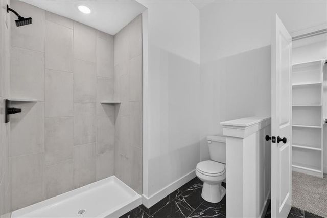 132 SE Nelson Drive, Blue Springs, MO 64014