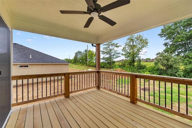 132 SE Nelson Drive, Blue Springs, MO 64014