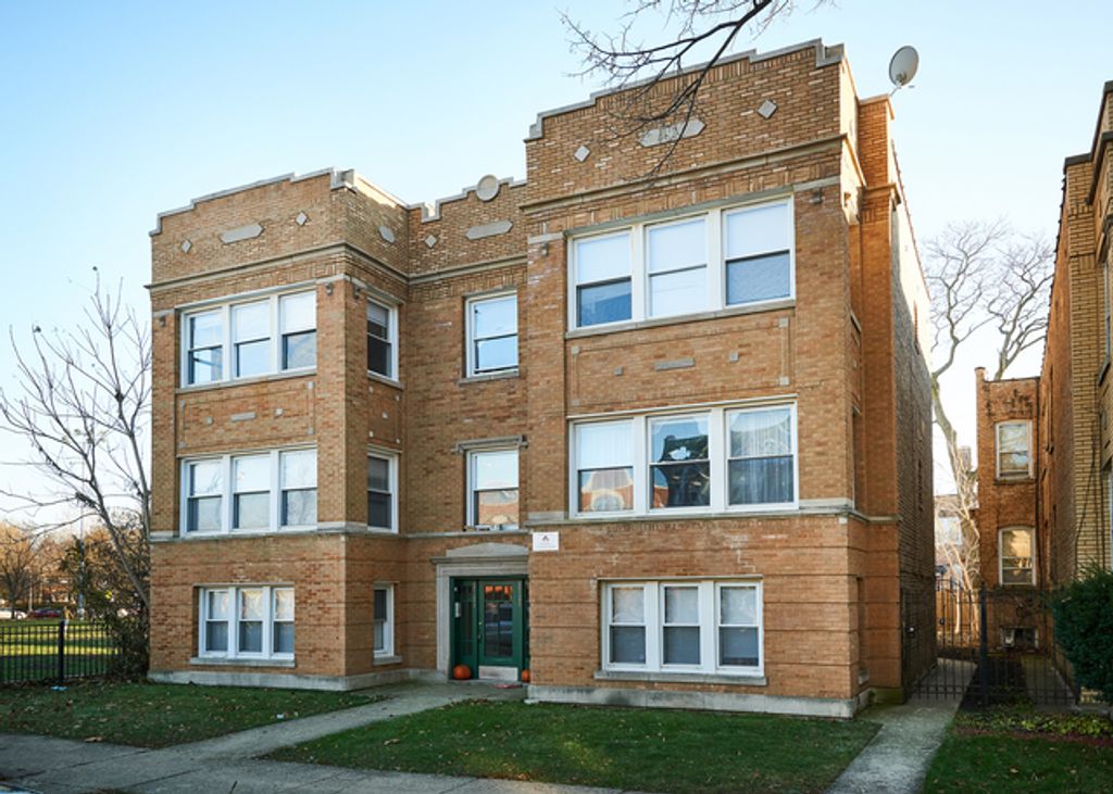 3725 W eastwood Avenue 2, Chicago, IL 60625