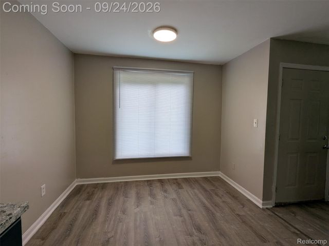 14387 Auburn Street, Detroit, MI 48223