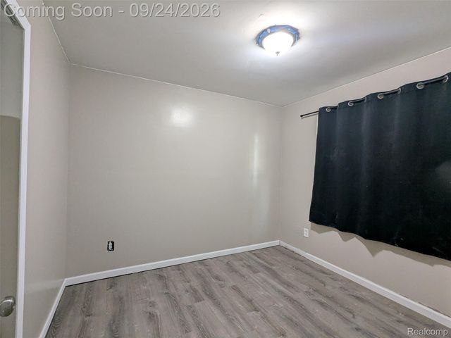 14387 Auburn Street, Detroit, MI 48223