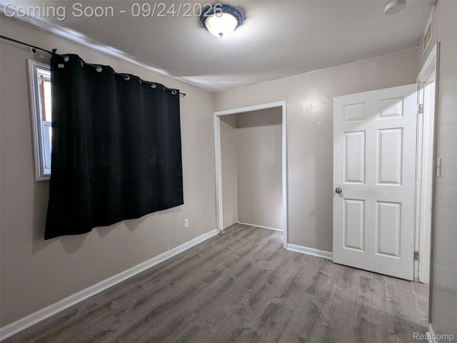 14387 Auburn Street, Detroit, MI 48223