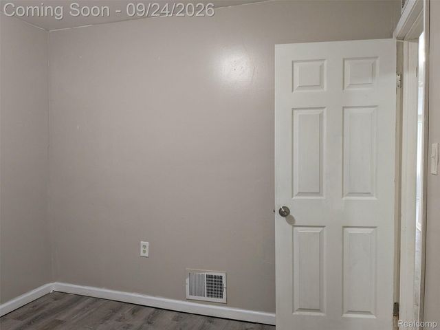 14387 Auburn Street, Detroit, MI 48223