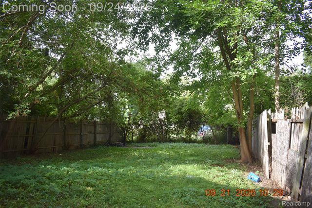 14387 Auburn Street, Detroit, MI 48223