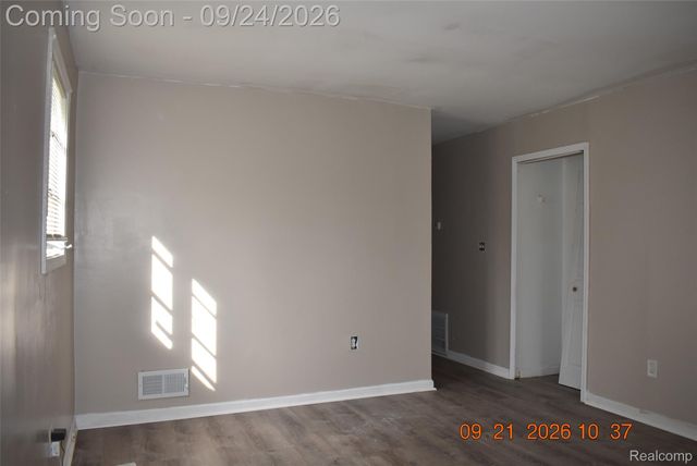 14387 Auburn Street, Detroit, MI 48223