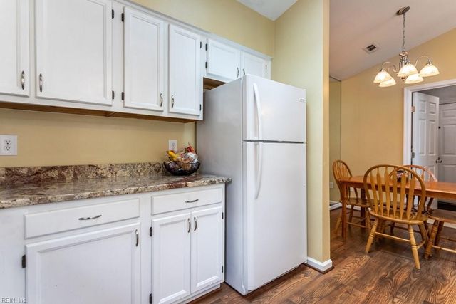 470 Wrenn CIR, Newport News, VA 23608