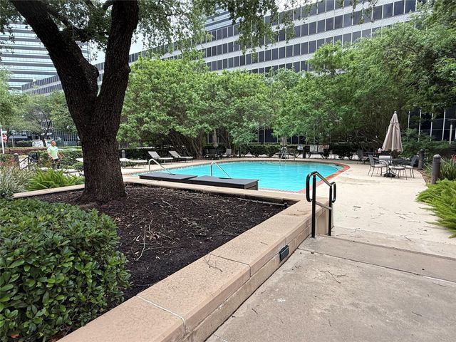 5050 Ambassador Way 111, Houston, TX 77056