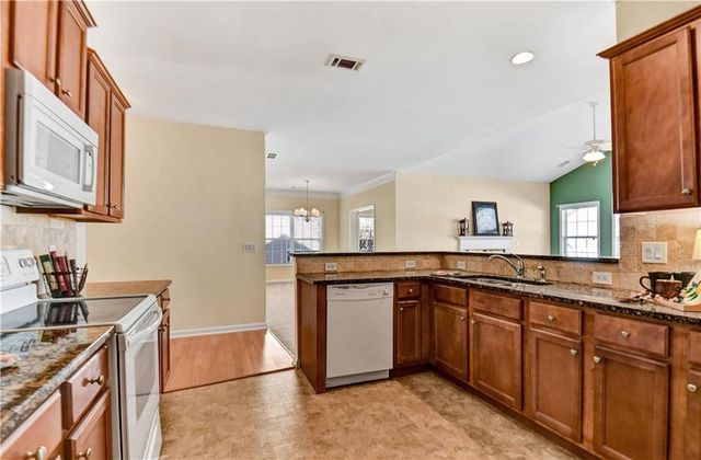 816 Ideal Place, Winder, GA 30680