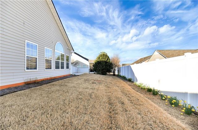 816 Ideal Place, Winder, GA 30680