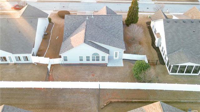 816 Ideal Place, Winder, GA 30680