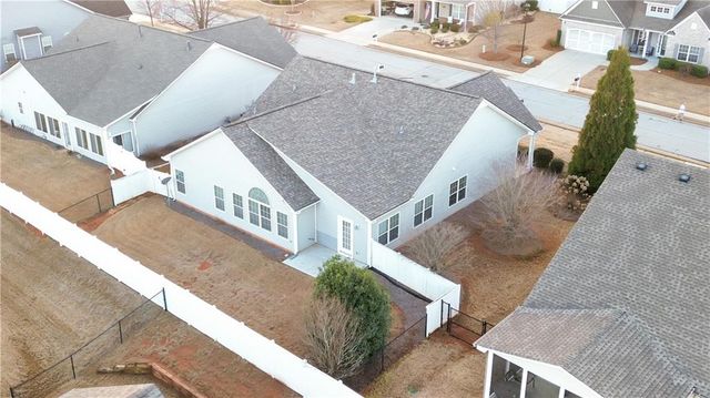 816 Ideal Place, Winder, GA 30680