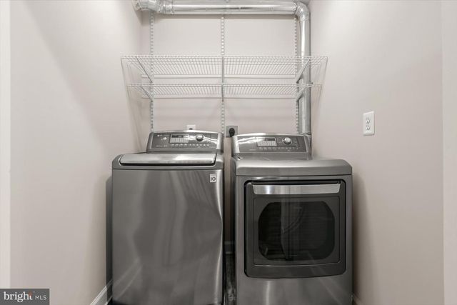 1749 S HANOVER ST, Baltimore, MD 21230