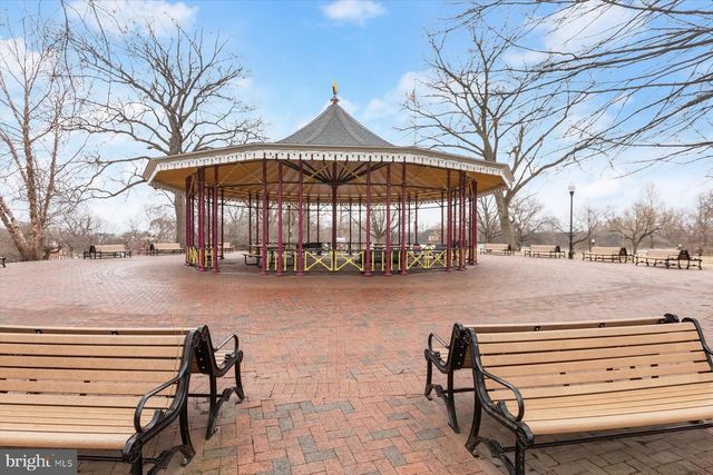 1749 S HANOVER ST, Baltimore, MD 21230